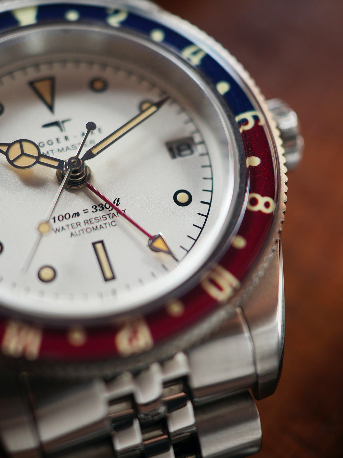 Dagger-axe Watch Men's Automatic Mechanical Watch GMT Dual Time Zone Vintage Diving Watch