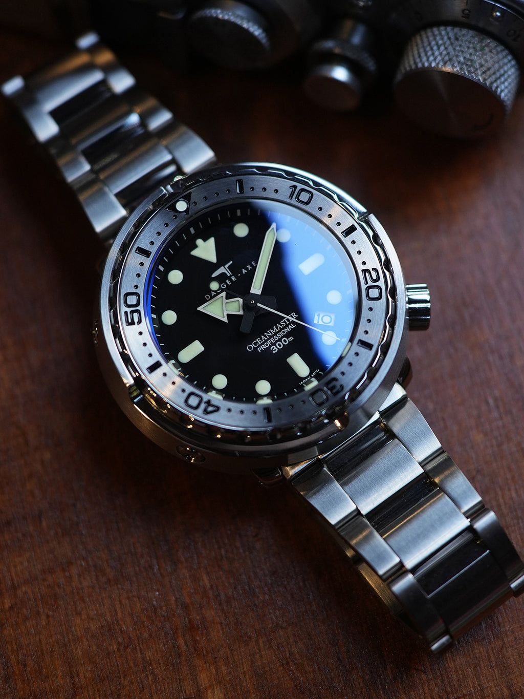 DAGGER-AXE watch classic retro mechanical watch steel chain diving watch vintage can watch