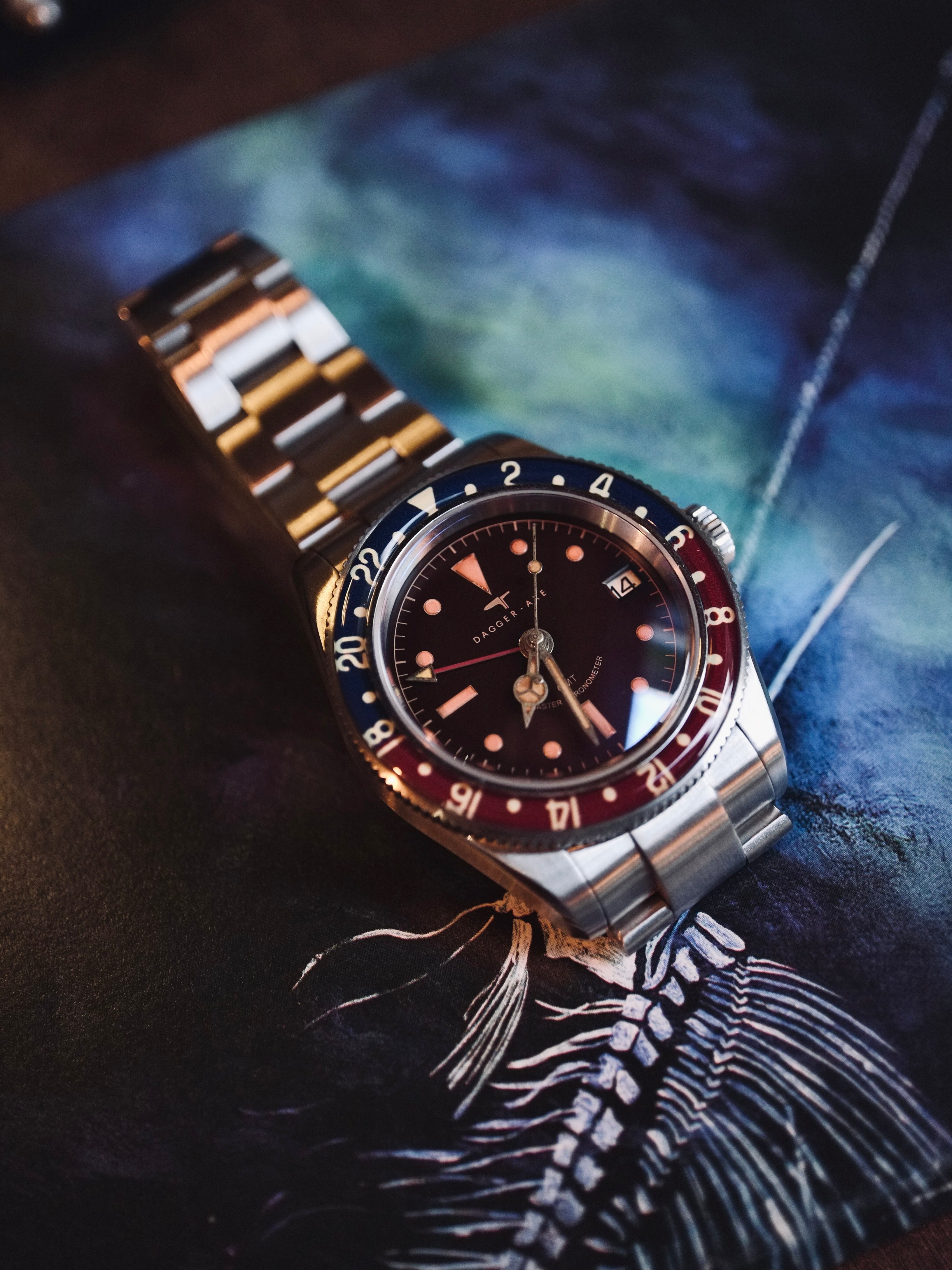 DAGGER-AXE watch old antique watch GMT two time retro mechanical watch Pepsi ring waterproof all luminous men's watch