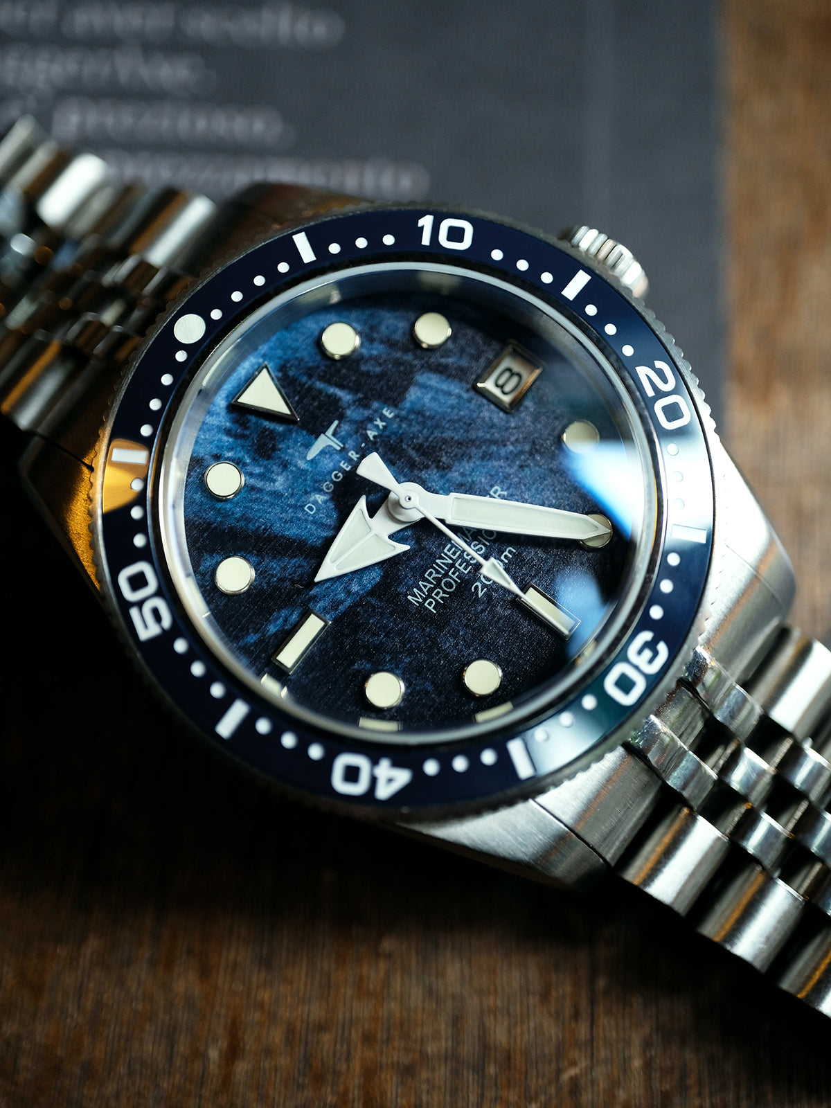 Dagger-axe Watch Rock Texture Dial Automatic Mechanical Watch Waterproof Luminous Five-bead Chain Men's Watch