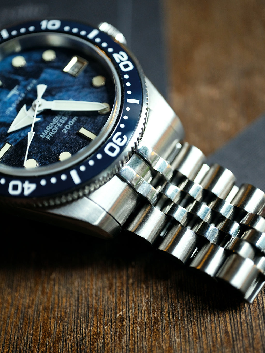 Dagger-axe Watch Rock Texture Dial Automatic Mechanical Watch Waterproof Luminous Five-bead Chain Men's Watch