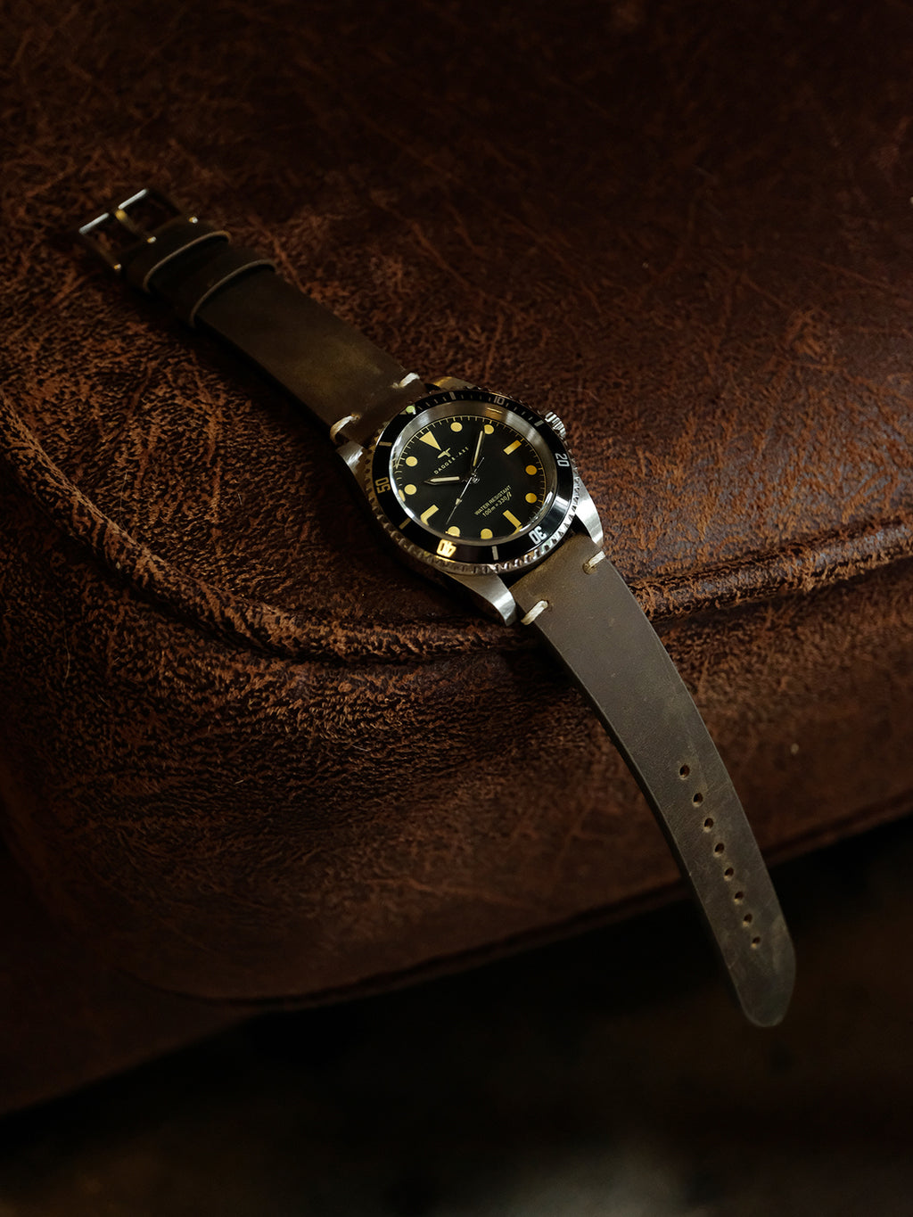DAGGER-AXE watch 1950S water ghost genuine leather waterproof retro mechanical watch diving watch vintage