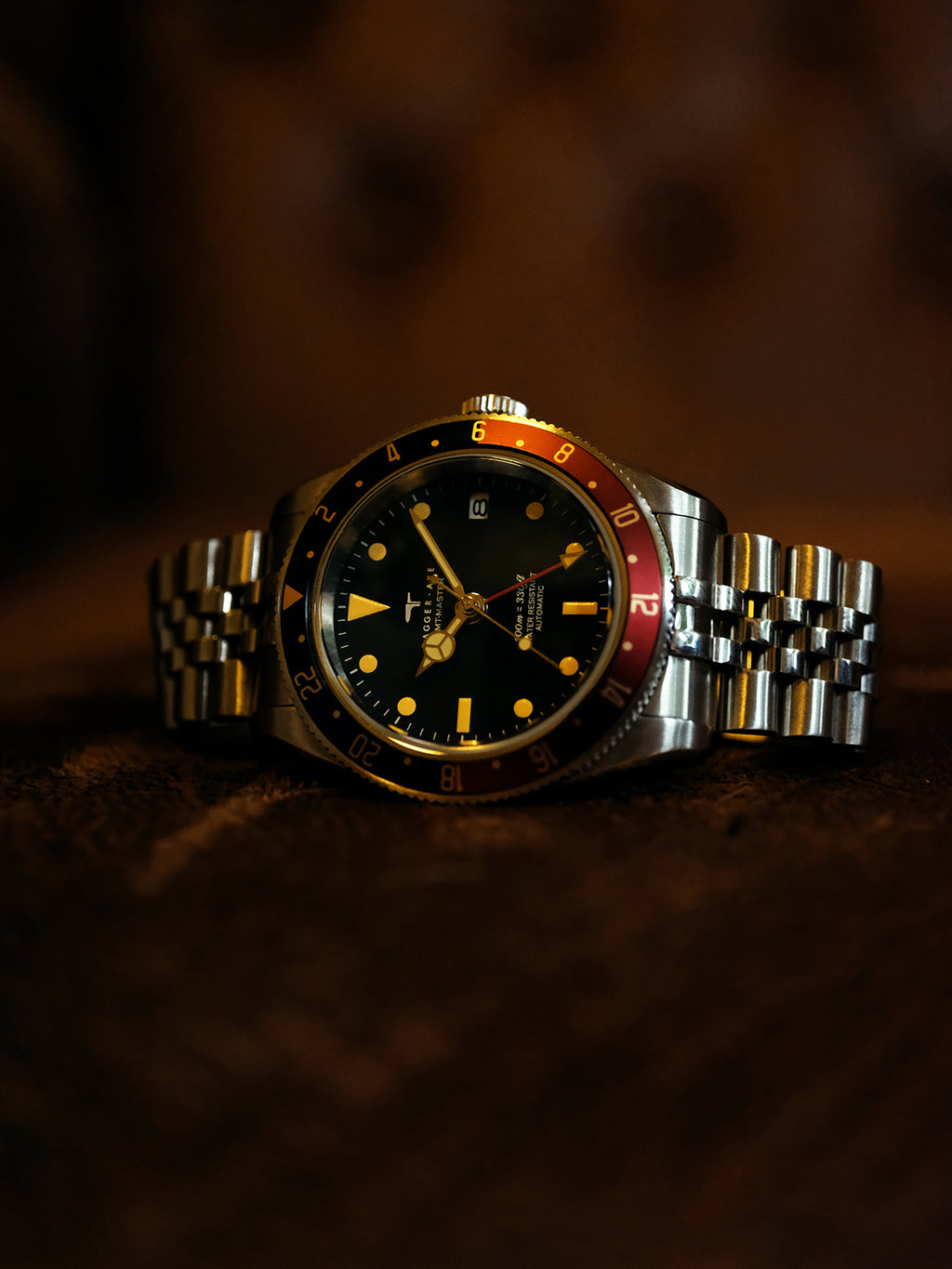 DAGGER-AXE watch Men's Mechanical Watch Automatic Waterproof Luminous Diving Outdoor Vintage Watch