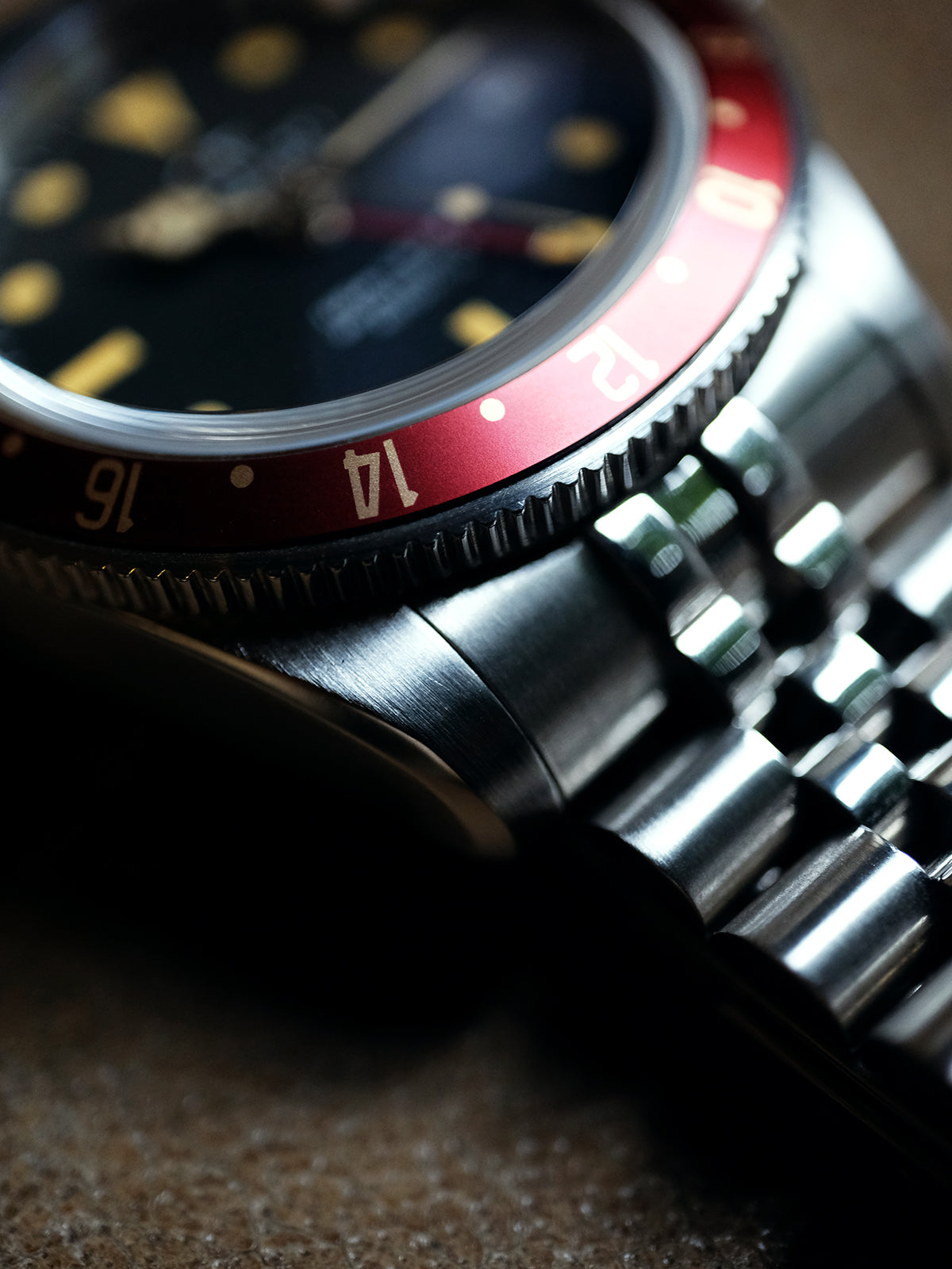 DAGGER-AXE watch Men's Mechanical Watch Automatic Waterproof Luminous Diving Outdoor Vintage Watch