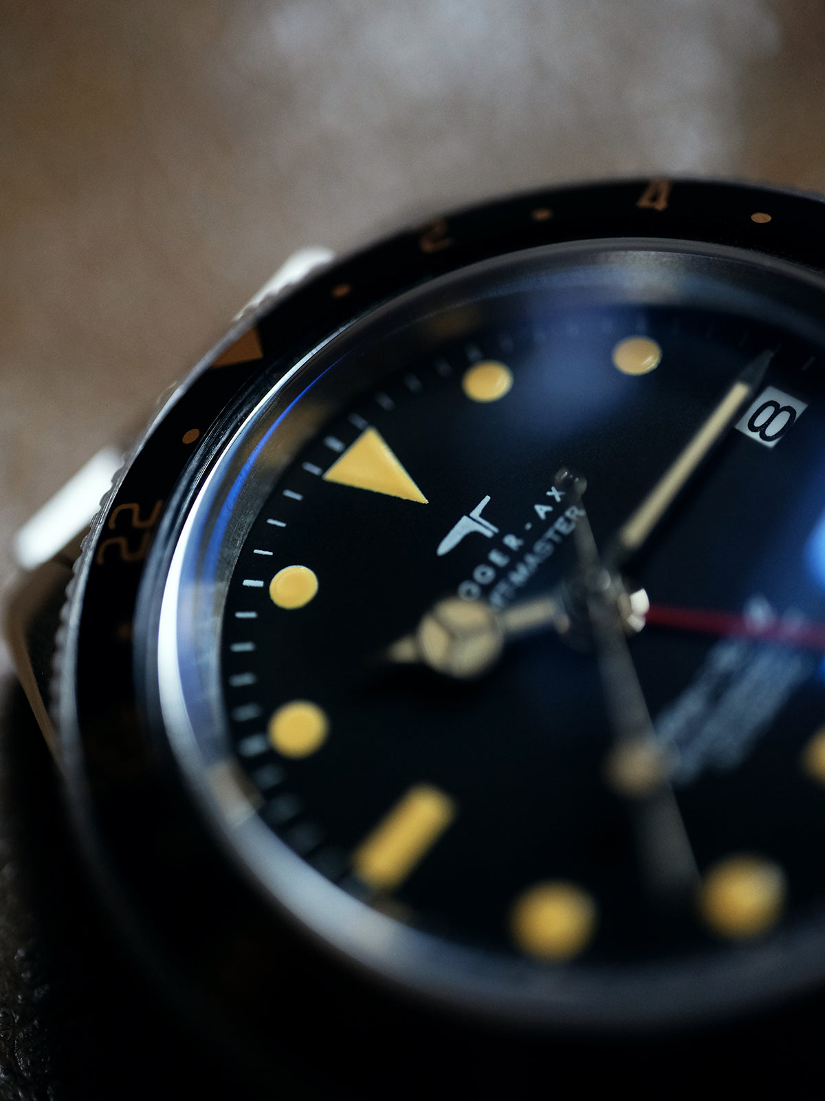 DAGGER-AXE watch Men's Mechanical Watch Automatic Waterproof Luminous Diving Outdoor Vintage Watch