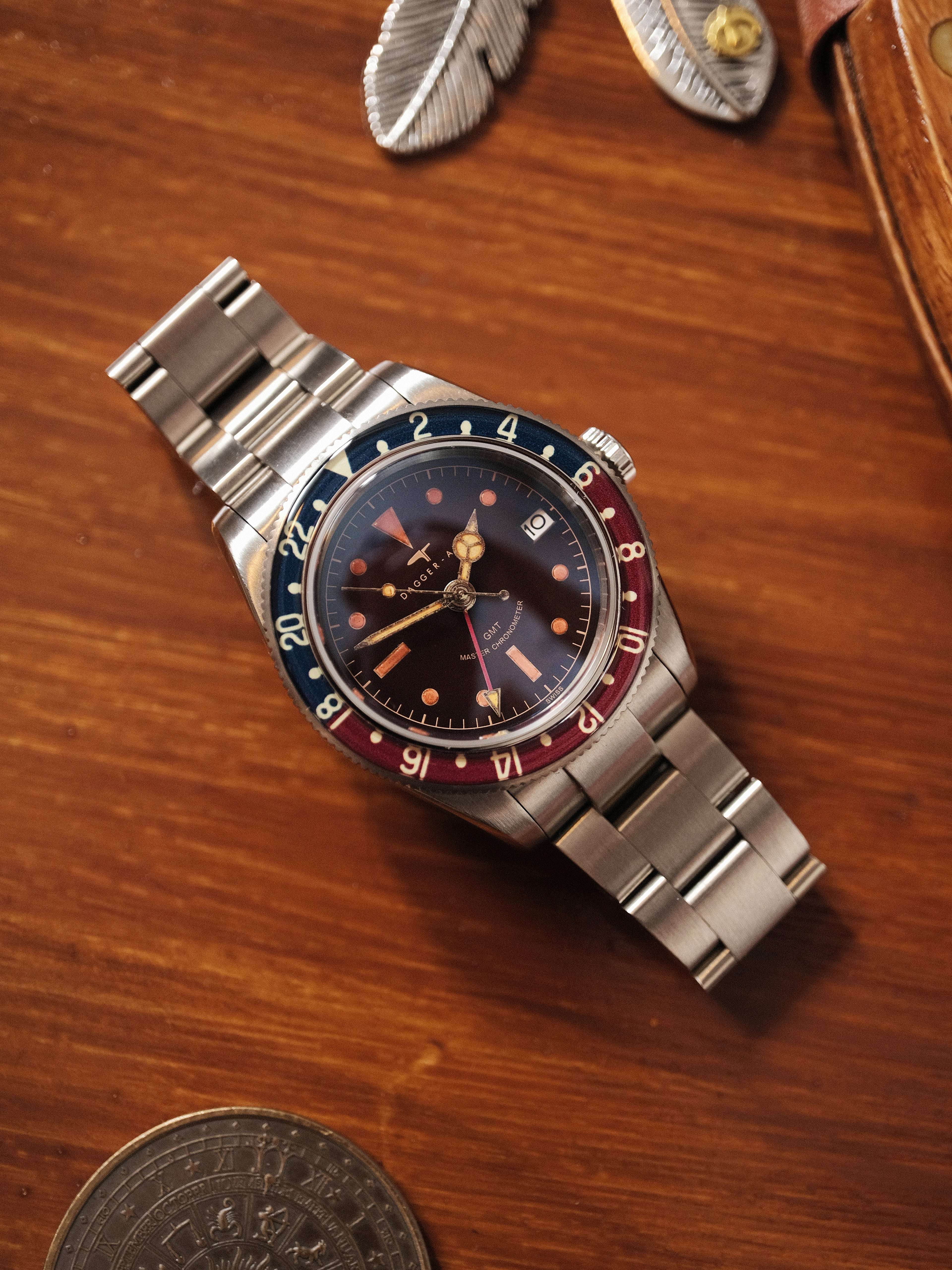 DAGGER-AXE watch old antique watch GMT two time retro mechanical watch Pepsi ring waterproof all luminous men's watch
